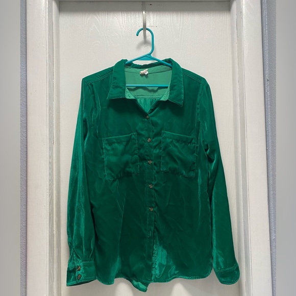 Ivy Jane Green Velvet blouse - Picture 2 of 3